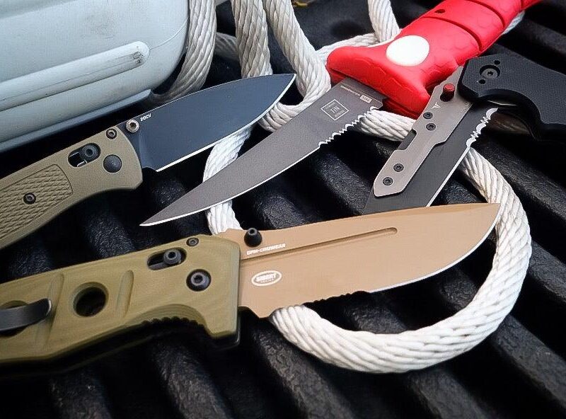 What type of knife is best for fishing?